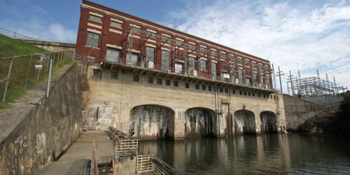 mountain-island-lake